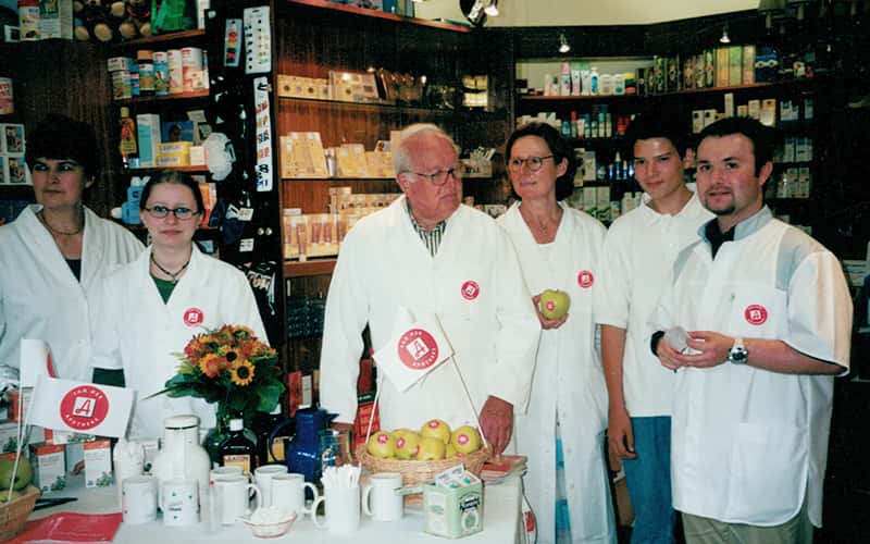 Foto aus dem Jahr 2003 am Tag der Apotheke